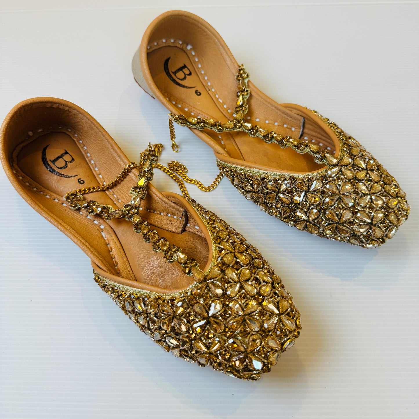 Bisma Handmade Khussa Mojri Indian Punjabi Jutti, Wedding Party Style Kohinoor (B11)