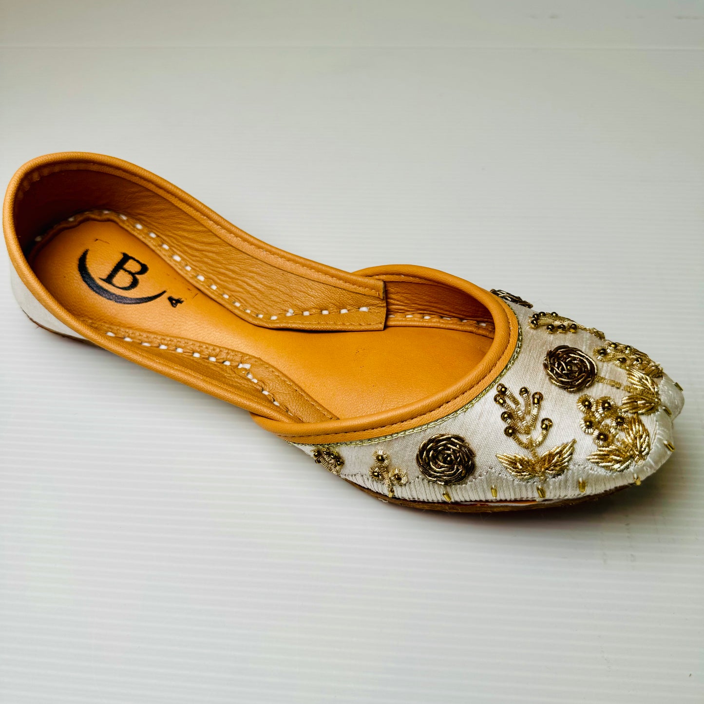 Bisma Handmade Khussa Mojri Indian Punjabi Jutti, Wedding Party Style Guilstan (B1)