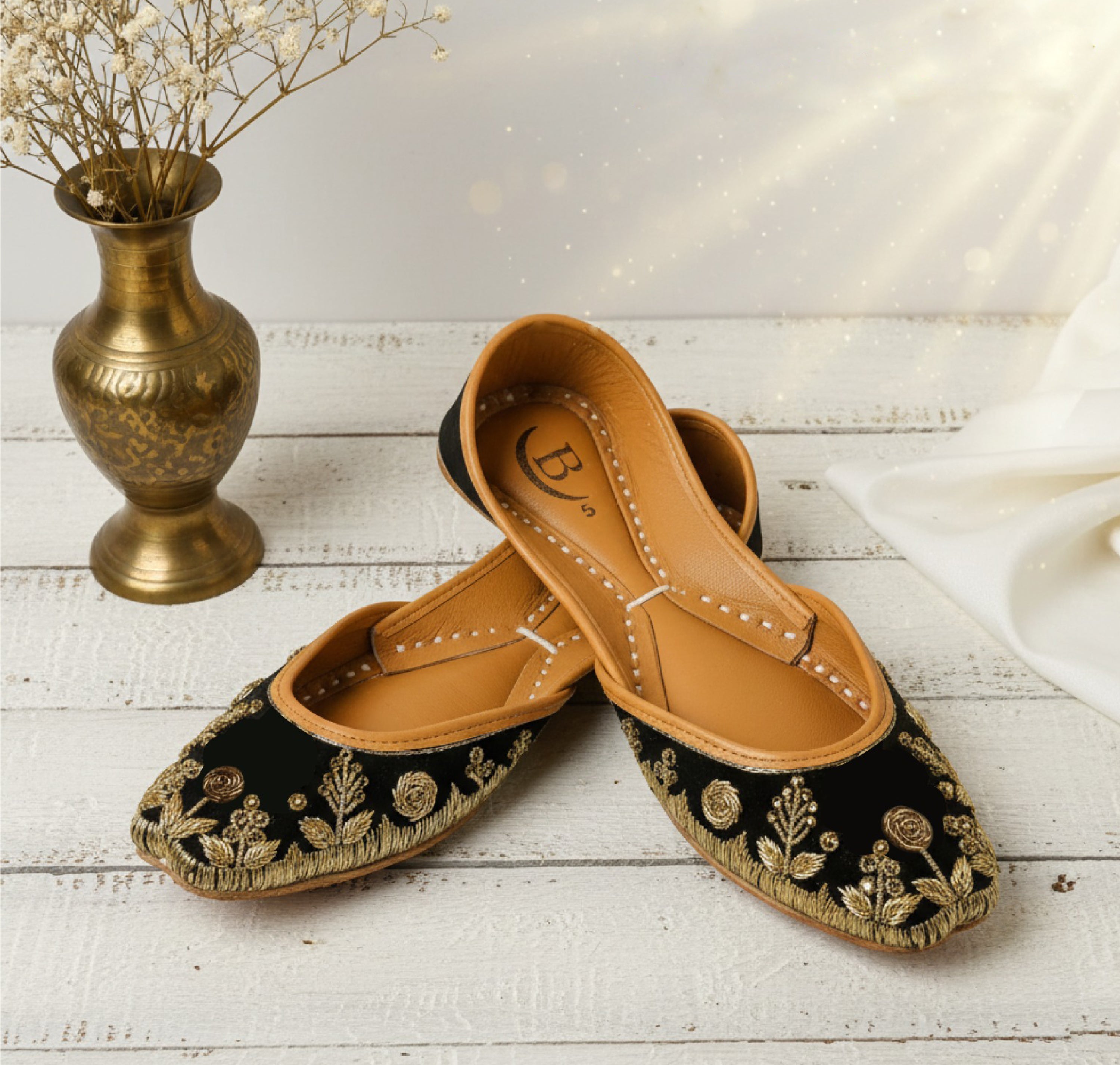 Bisma Handmade Khussa Mojri Indian Punjabi Jutti, Wedding Party Style Guilstan (B1)