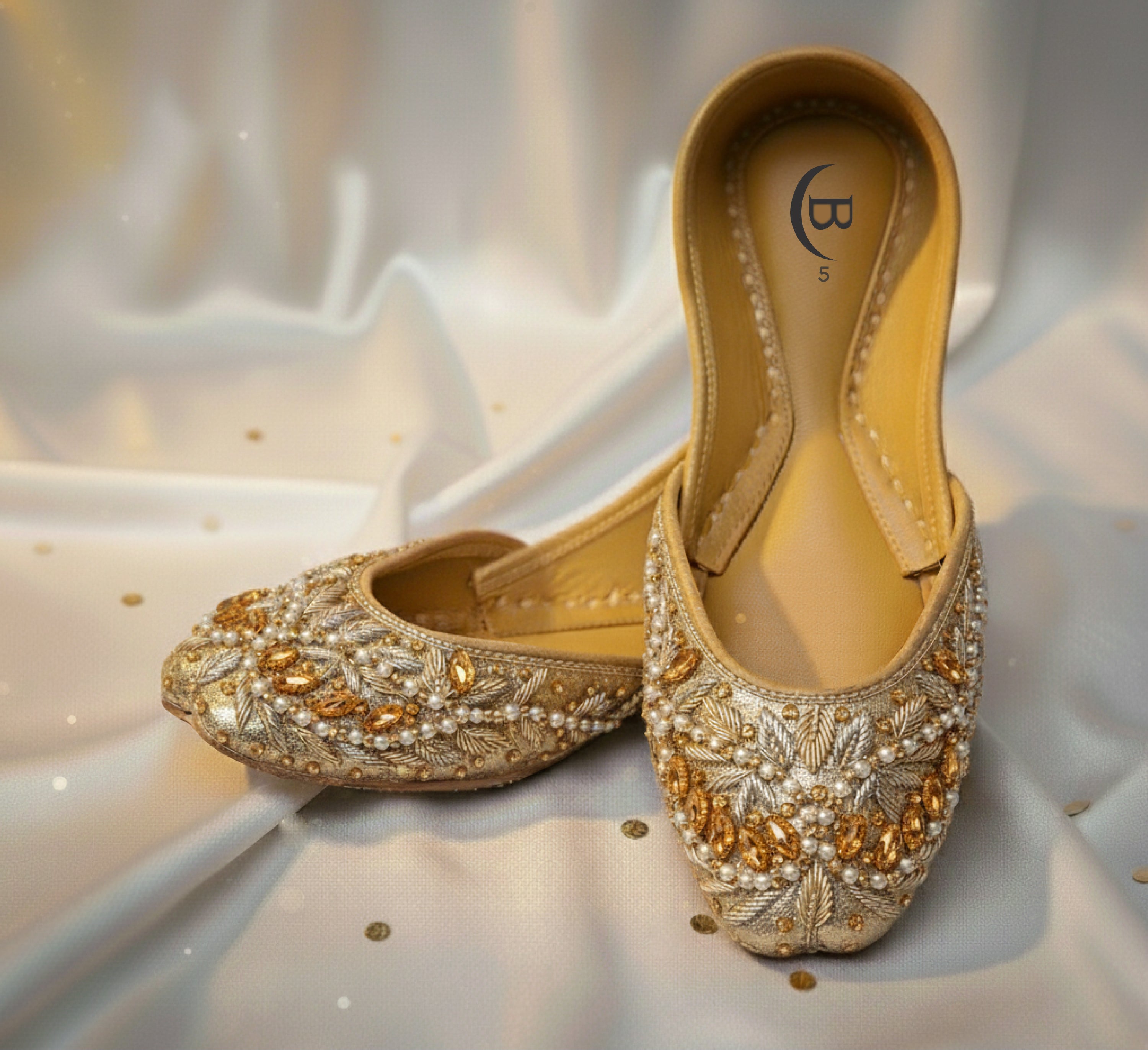 Bisma Handmade Khussa Mojri Indian Punjabi Jutti, Wedding Party Style Rang Mahal (B5)