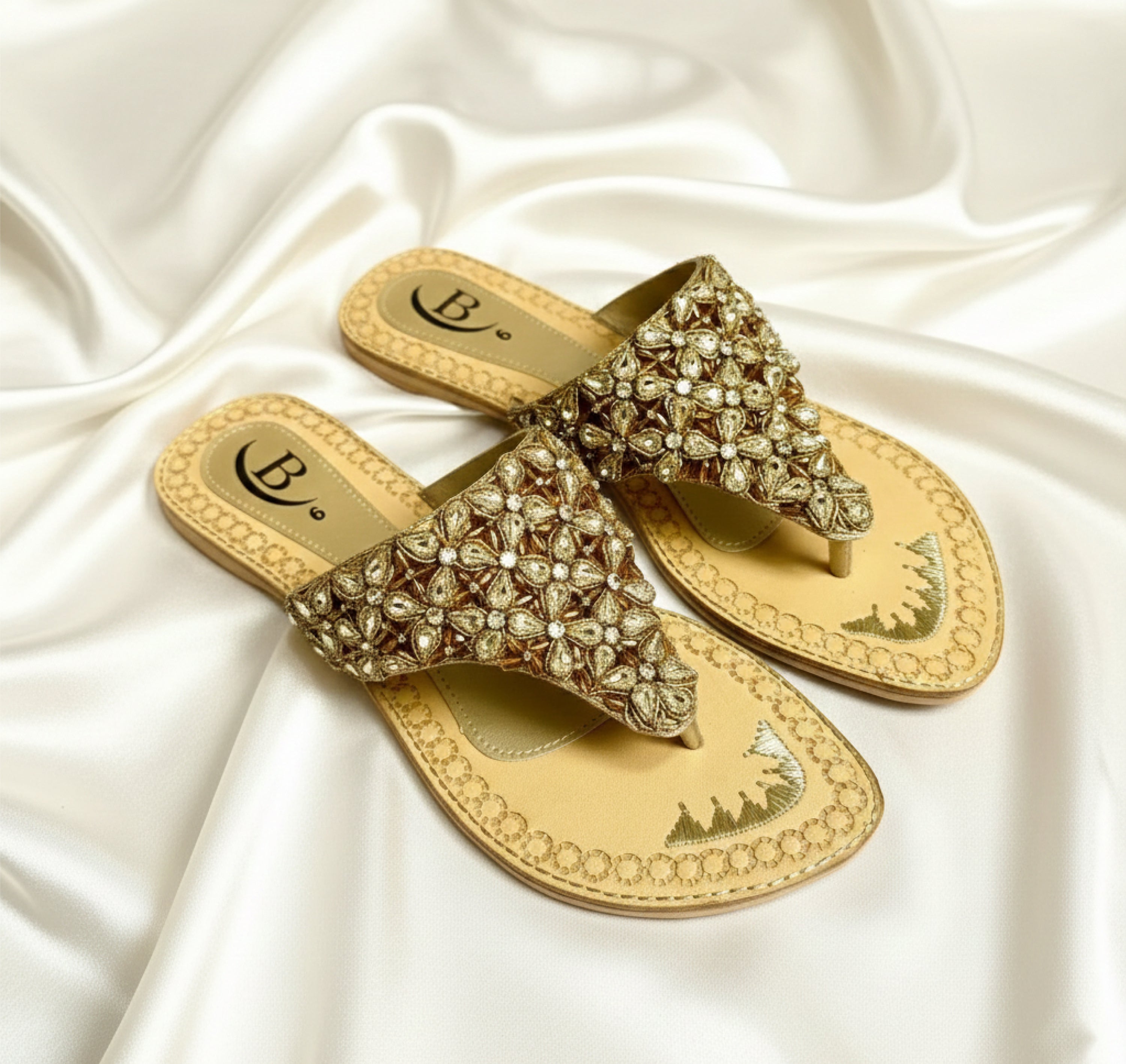 Bisma Handmade Embroidered Leather Toe Post Sandals – Sheesha Mahal(B19)