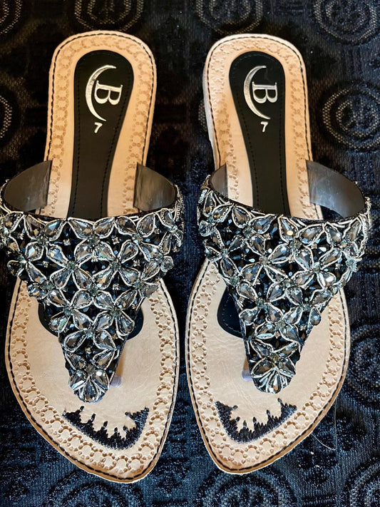 Bisma handmade embroidery toe post leather summer party wedding sandals Sheesha Mahal B19