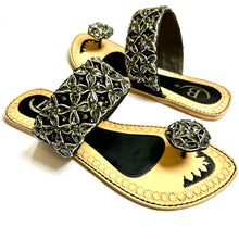 Load image into Gallery viewer, Womens Diamante Stonework Sandals Indian/ Punjabi Jutti / Chappal / Slip on Flat Wedding shoes/ Party/ Mendi/ Shoes / Sandals Footwear B24
