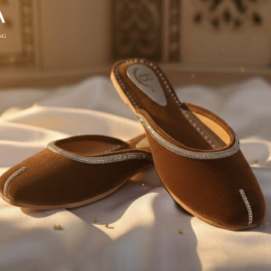 Bisma Handcrafted Leather Khussa with Delicate Diamanté Detailing