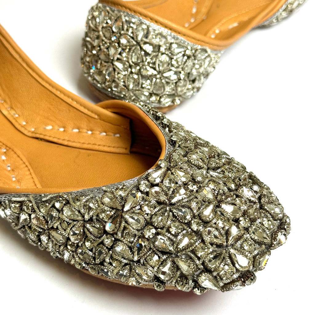Bisma Kohinoor Handmade Khussa Mojri – Luxury Indian Punjabi Jutti for Wedding & Party (B30)
