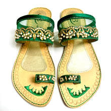 Load image into Gallery viewer, Womens Net embroidery Sandals Indian/ Punjabi Jutti / Chappal / Slip on Flat Wedding shoes/ Party/ Mendi/ Shoes / Sandals Footwear B23
