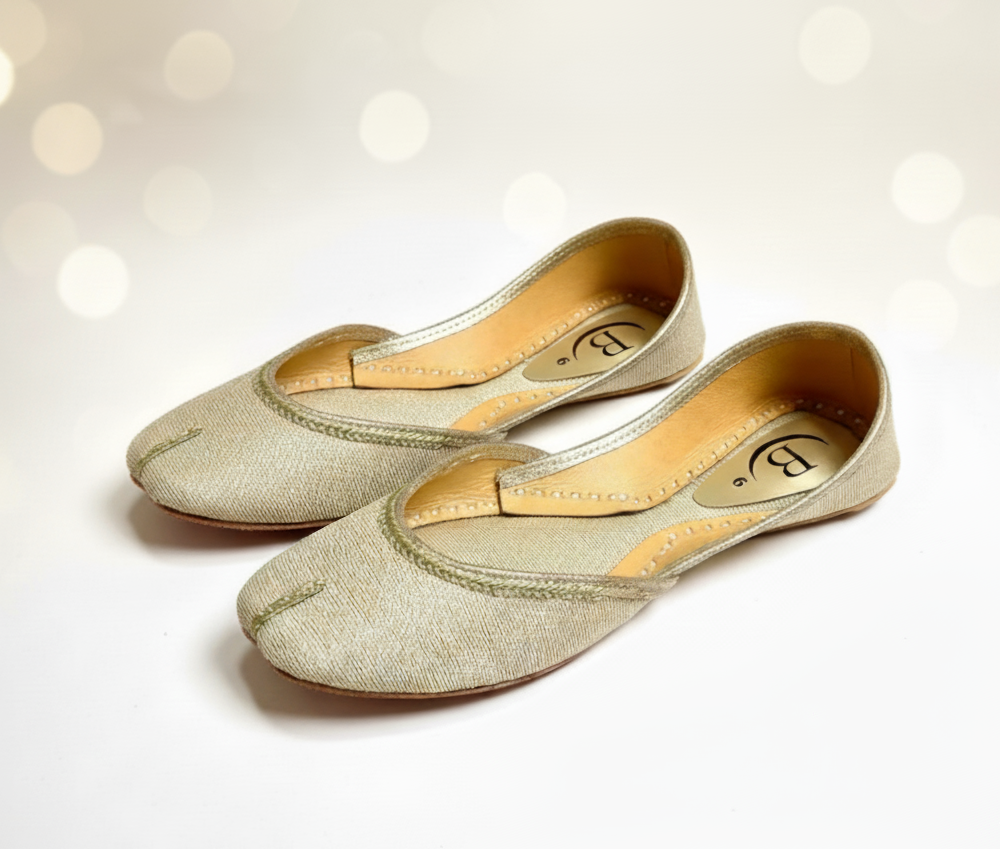 Bisma Handmade Khussa Mojri Indian Punjabi Jutti, Wedding Party Style Glitter Leather Mojri (B21)
