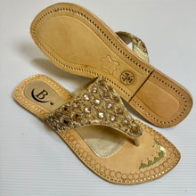 Load image into Gallery viewer, Hand embroidery with mirror stones Indian/ Punjabi Jutti / Chappal / Slip on Flat Wedding shoes/ Party/ Mendi/ Shoes / Sandals Footwear B14
