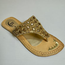 Load image into Gallery viewer, Hand embroidery with mirror stones Indian/ Punjabi Jutti / Chappal / Slip on Flat Wedding shoes/ Party/ Mendi/ Shoes / Sandals Footwear B14
