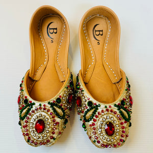 Traditional womens Handcrafted multi  Embellished Indian/ Punjabi Jutti / Khussa / Mojri Flat Wedding/ Party/ Mendi/ Shoes Footwear B6