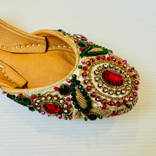 Load image into Gallery viewer, Traditional womens Handcrafted multi  Embellished Indian/ Punjabi Jutti / Khussa / Mojri Flat Wedding/ Party/ Mendi/ Shoes Footwear B6
