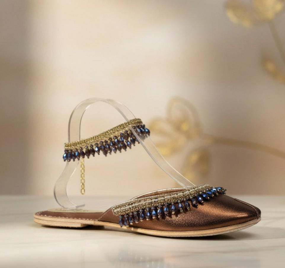 Bisma Chandelier Khusa – A Masterpiece of Craftsmanship to Cherish (B89)