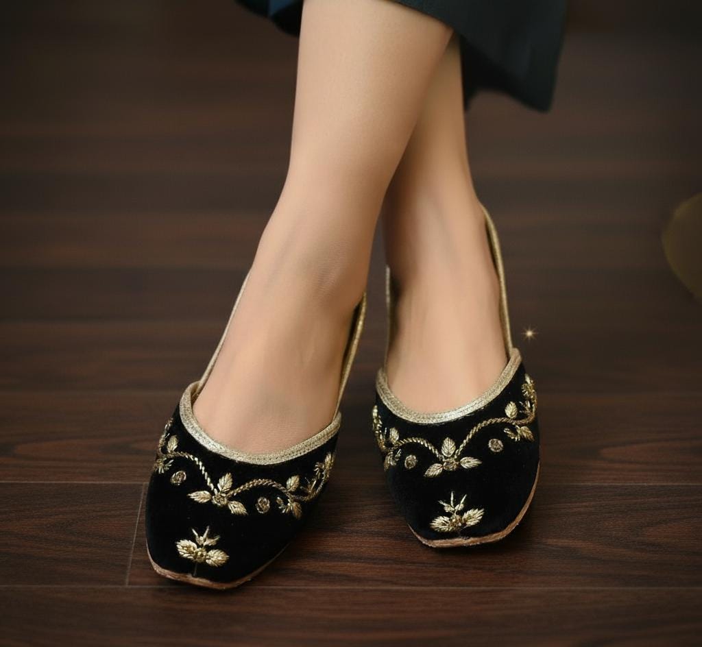 Bisma Handmade Khussa Mojri Indian Punjabi Jutti, Wedding Party Style Shehnaai (B2)